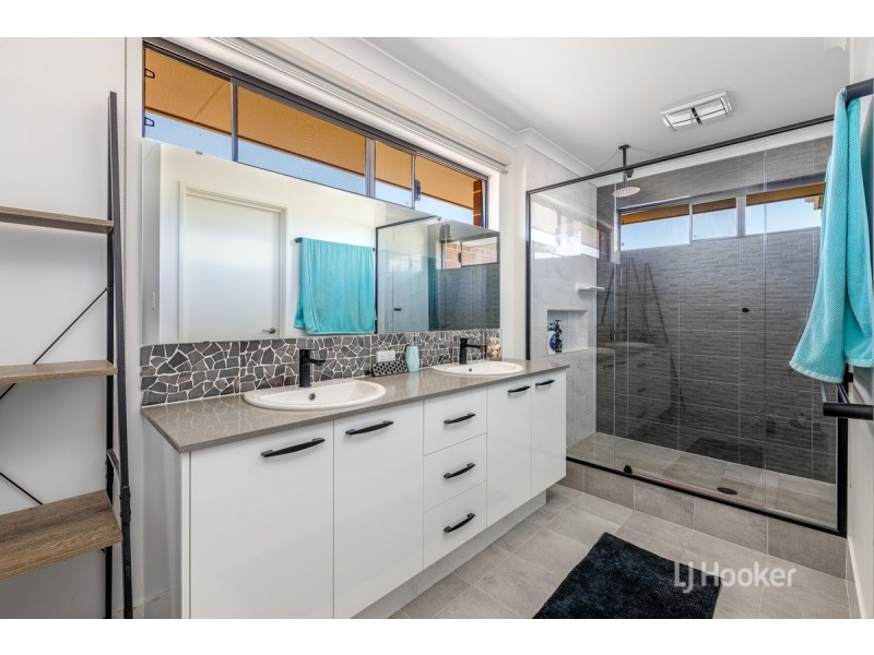 251 Bourne Loop, Stratham WA 6237