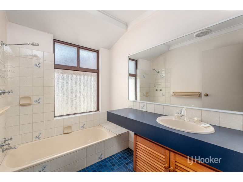 23 Crampton Avenue, Eaton WA 6232