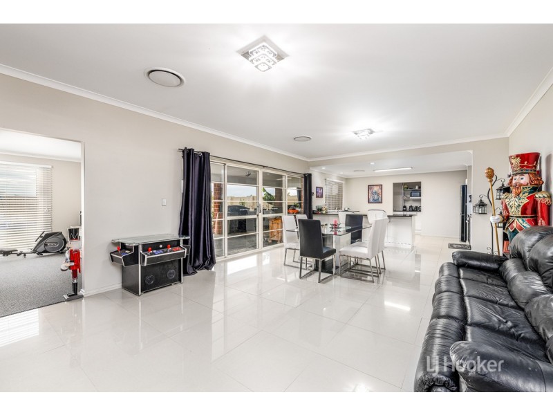 7 Hyandra Court, Millbridge WA 6232
