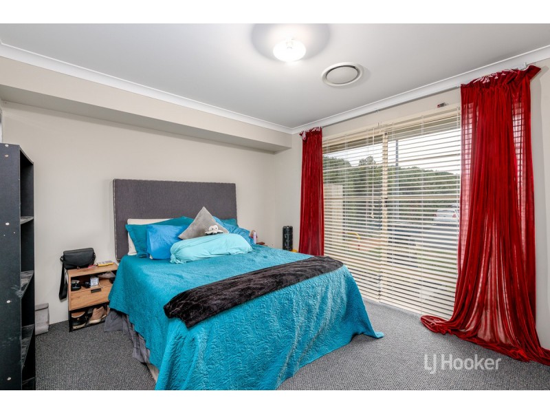 7 Hyandra Court, Millbridge WA 6232