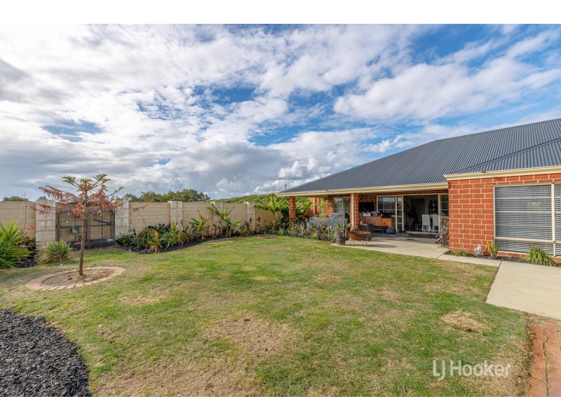 7 Hyandra Court, Millbridge WA 6232