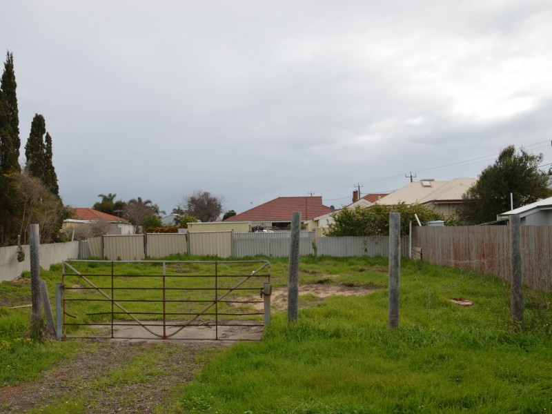 2 Jarvis Street, South Bunbury WA 6230