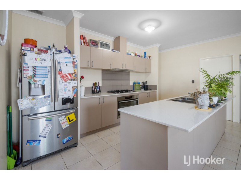 11 Citrine Street, Australind WA 6233