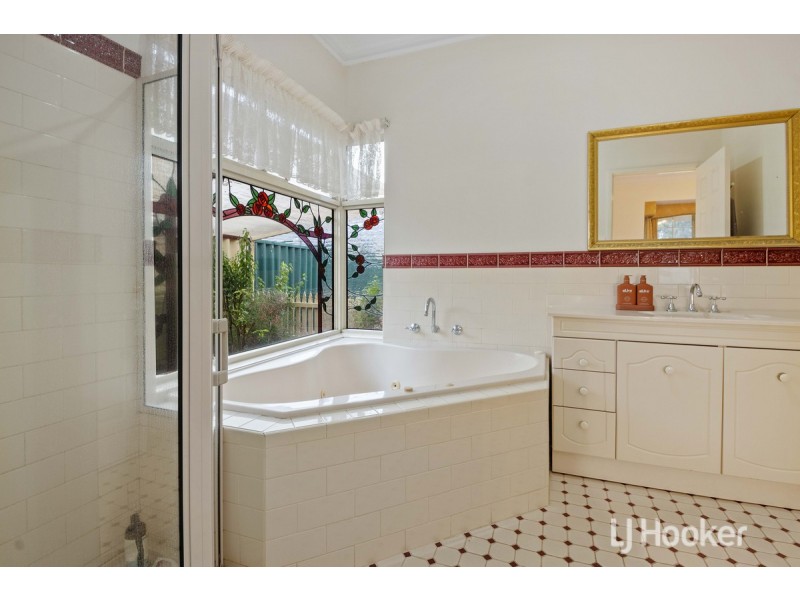 20 Turnberry Way, Pelican Point WA 6230