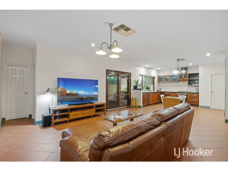 20 Turnberry Way, Pelican Point WA 6230