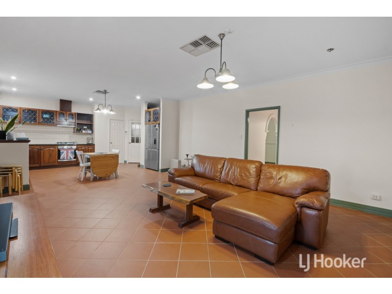 20 Turnberry Way, Pelican Point WA 6230