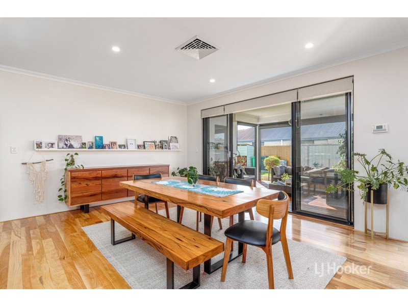 17 Grandite Fairway, Australind WA 6233