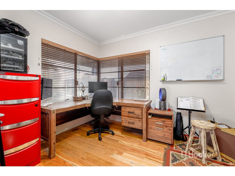17 Grandite Fairway, Australind WA 6233