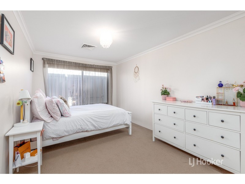 17 Grandite Fairway, Australind WA 6233