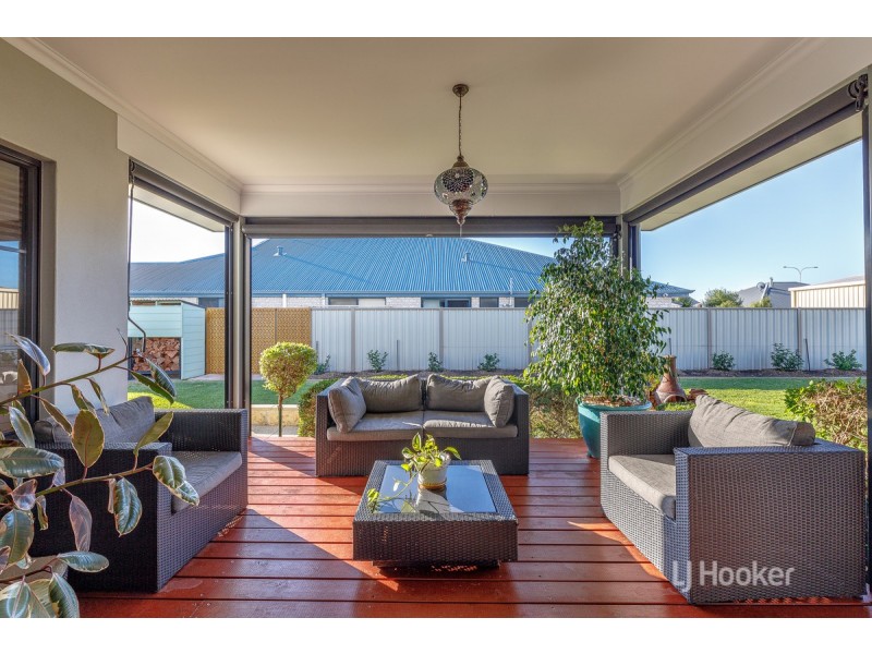 17 Grandite Fairway, Australind WA 6233
