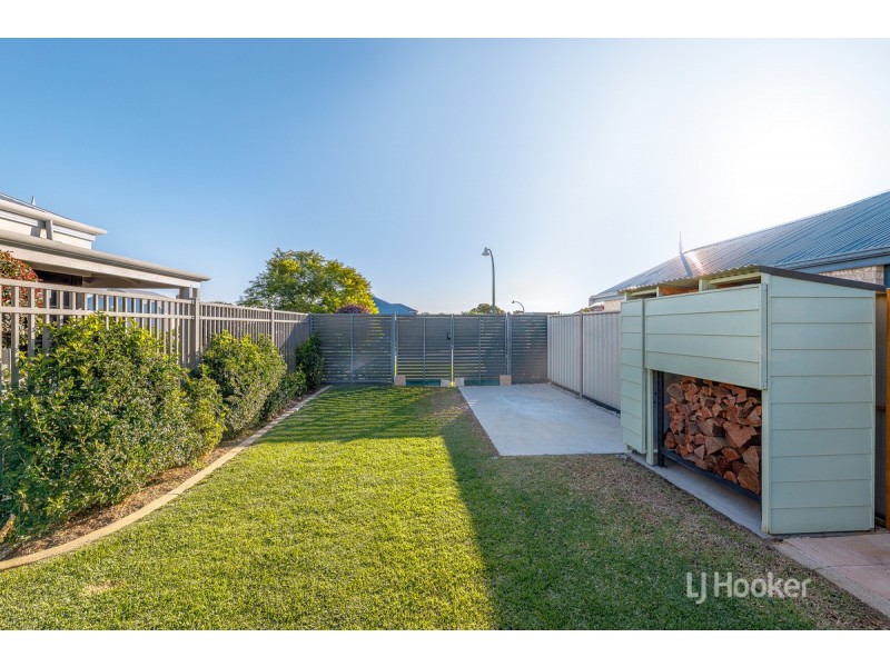 17 Grandite Fairway, Australind WA 6233