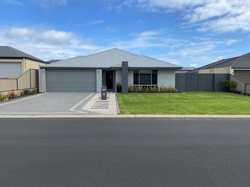 4 Groundlark Road, Australind WA 6233