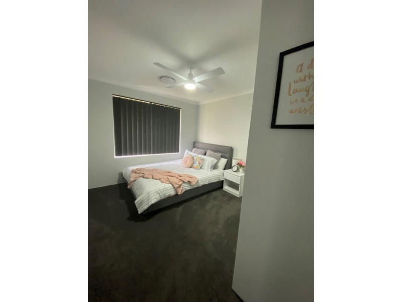 4 Groundlark Road, Australind WA 6233