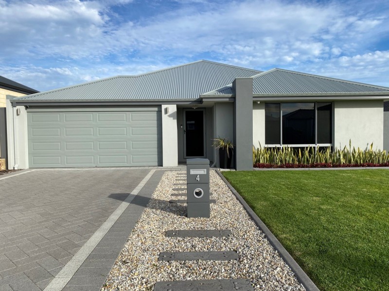 4 Groundlark Road, Australind WA 6233