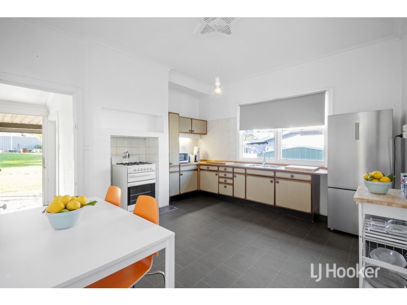 10 Doyle Street, Collie WA 6225