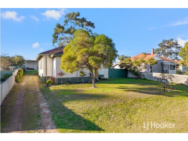 10 Doyle Street, Collie WA 6225
