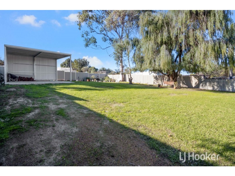 10 Doyle Street, Collie WA 6225