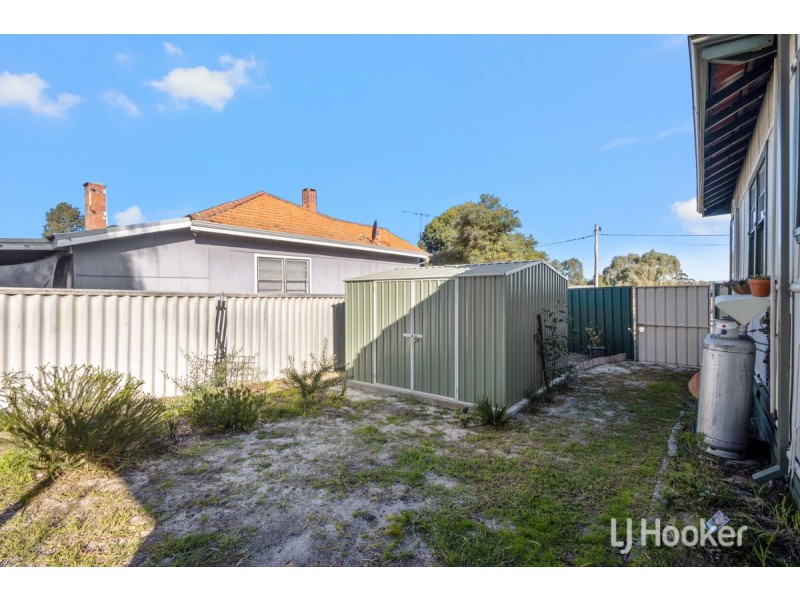 10 Doyle Street, Collie WA 6225