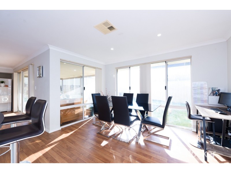 14 Polwarth Circuit, Eaton WA 6232