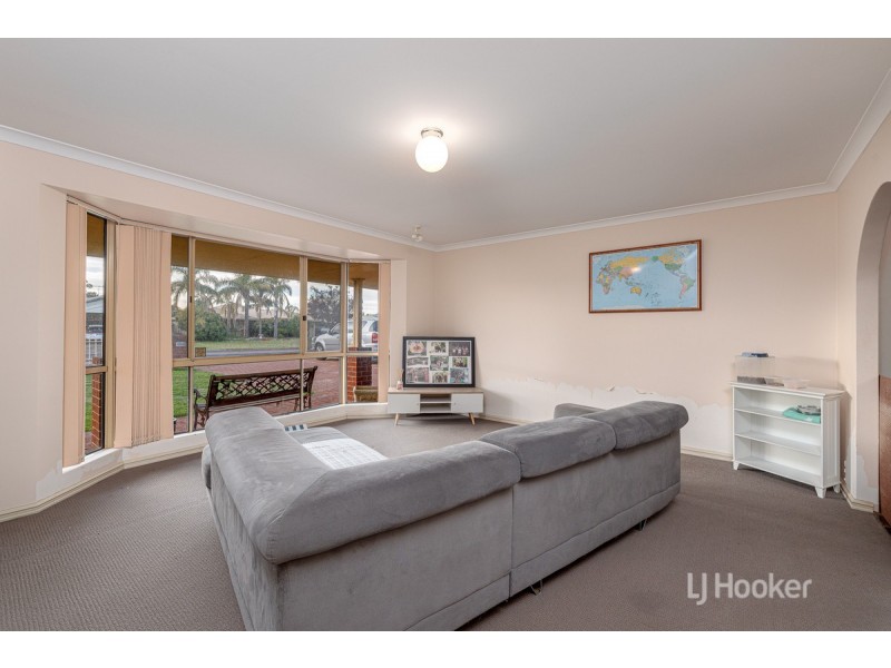 27 Lofthouse Avenue, Eaton WA 6232