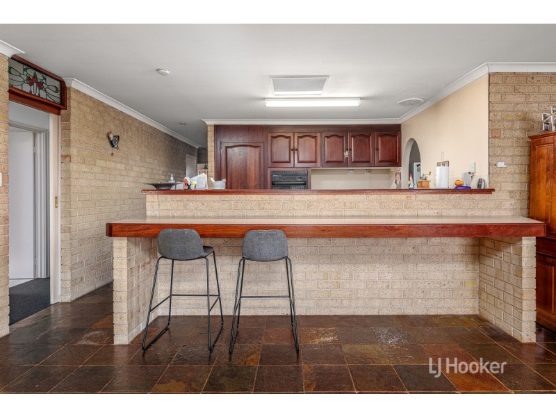 27 Lofthouse Avenue, Eaton WA 6232