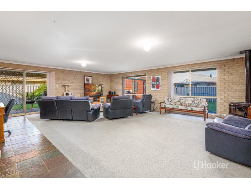 27 Lofthouse Avenue, Eaton WA 6232