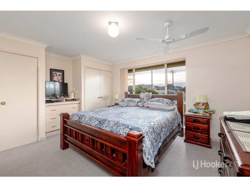 27 Lofthouse Avenue, Eaton WA 6232
