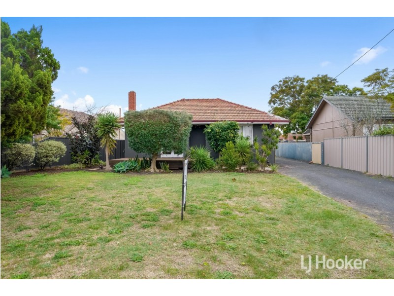 32 Balgore Way, Carey Park WA 6230