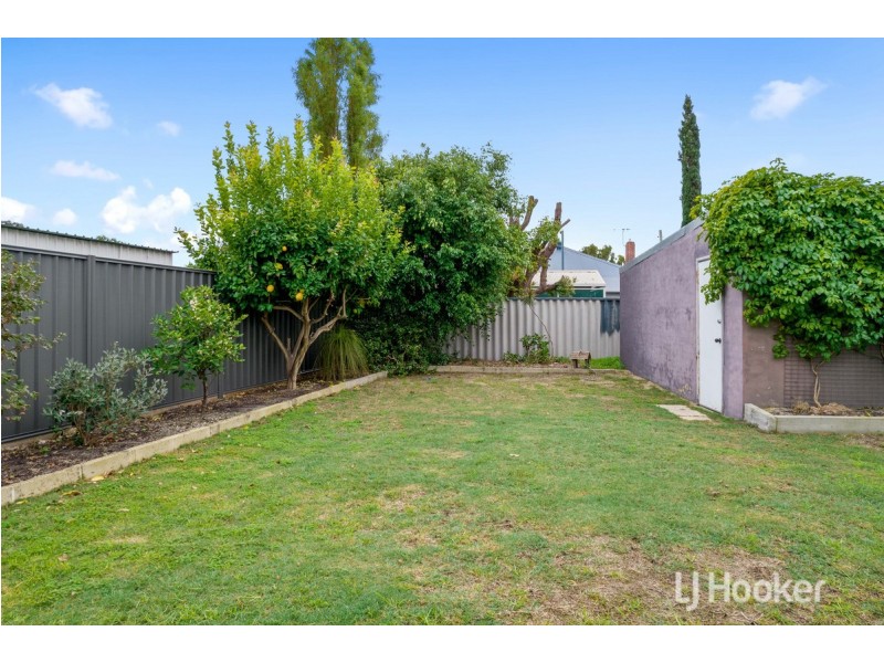 32 Balgore Way, Carey Park WA 6230