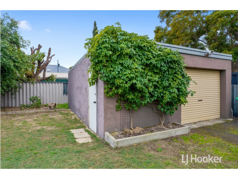 32 Balgore Way, Carey Park WA 6230