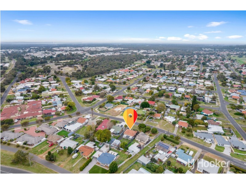32 Balgore Way, Carey Park WA 6230
