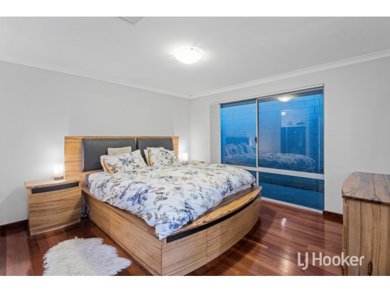 16 Robinia Rise, Collie WA 6225