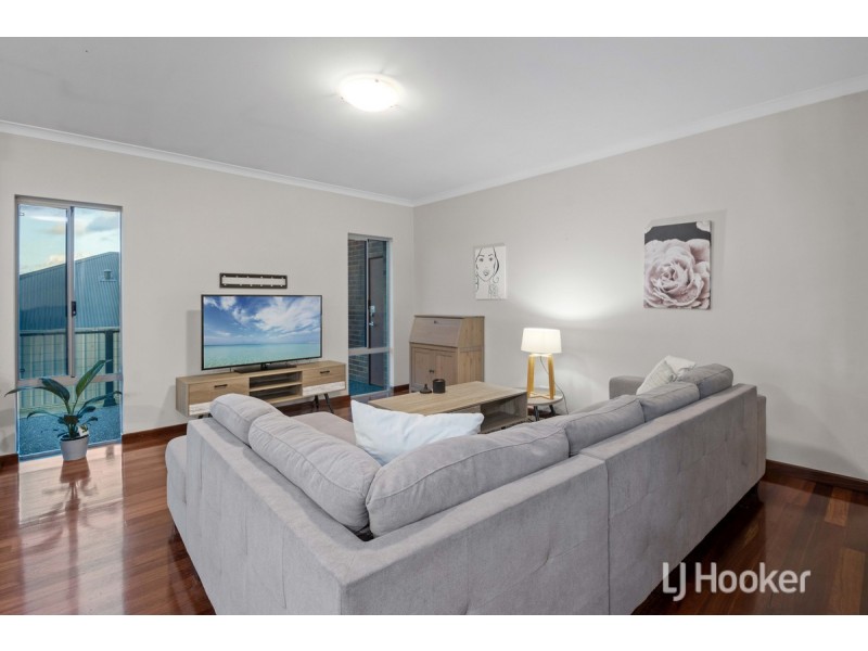 16 Robinia Rise, Collie WA 6225