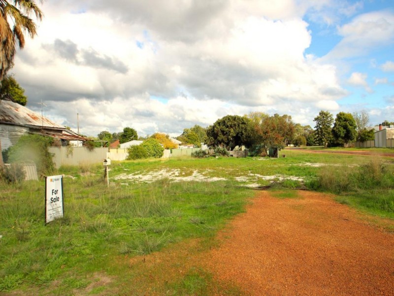 69 Coombes Street, Collie WA 6225