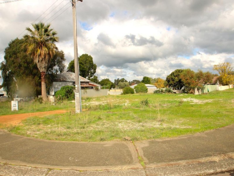 69 Coombes Street, Collie WA 6225