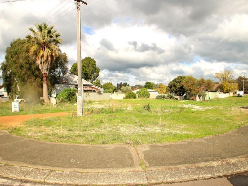 69 Coombes Street, Collie WA 6225