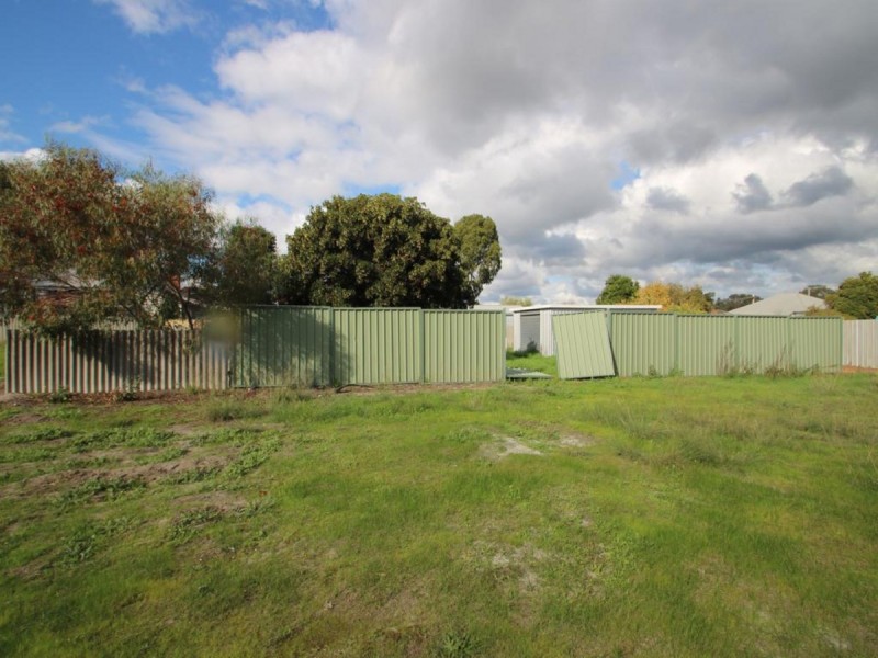 69 Coombes Street, Collie WA 6225