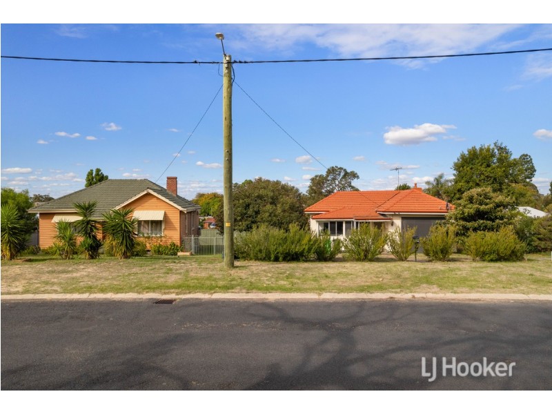 15 Steere Crescent, Carey Park WA 6230