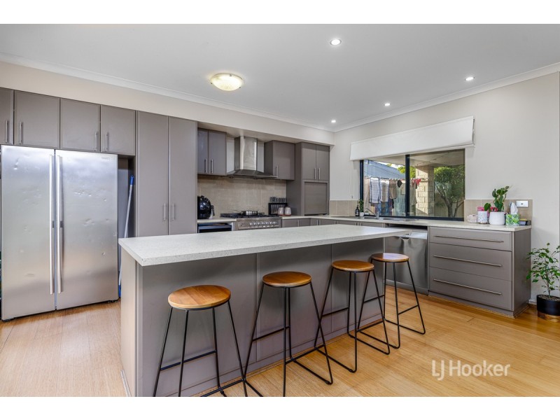 3 McKenzie Crescent, Dalyellup WA 6230