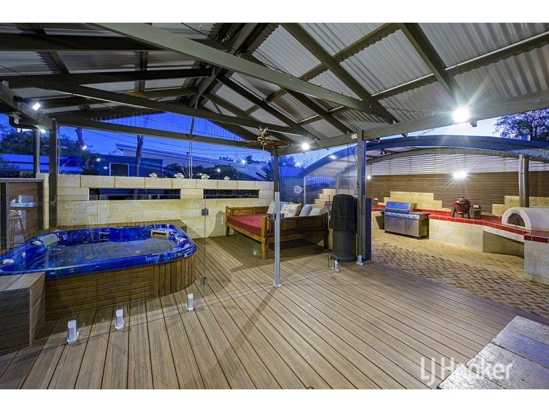 14 Dawson Avenue, Abbey WA 6280