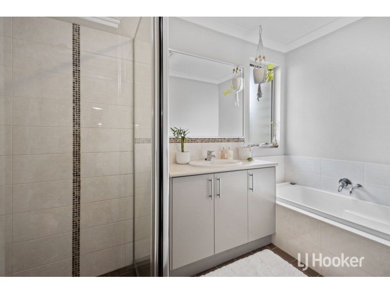 2/17 Moira Road, Collie WA 6225