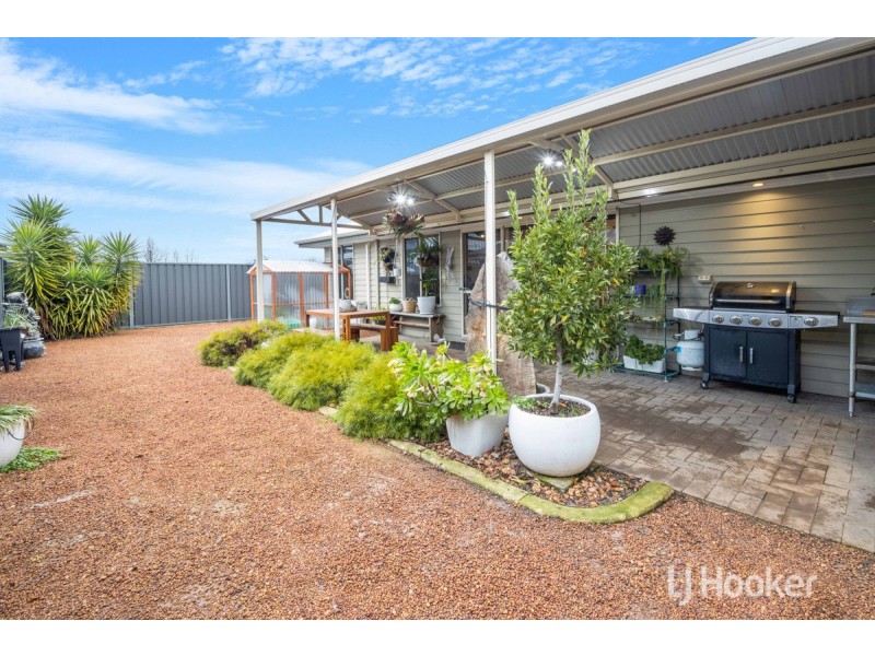 2/17 Moira Road, Collie WA 6225