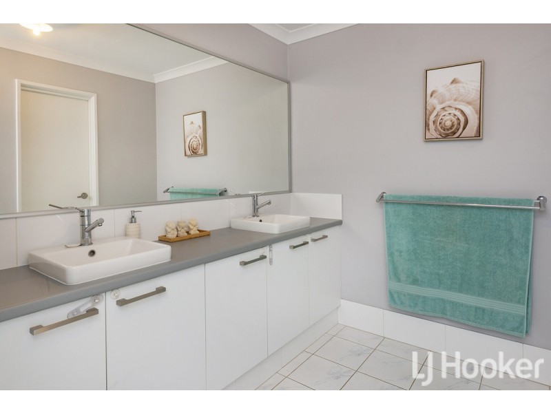 27 Windward Green, Geographe WA 6280