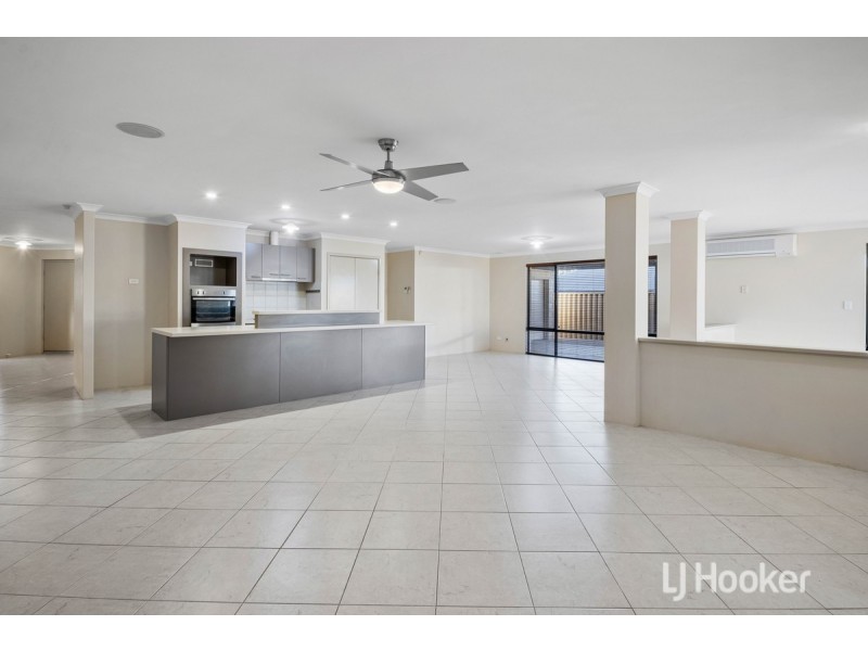 12 Robinhood Road, Dalyellup WA 6230