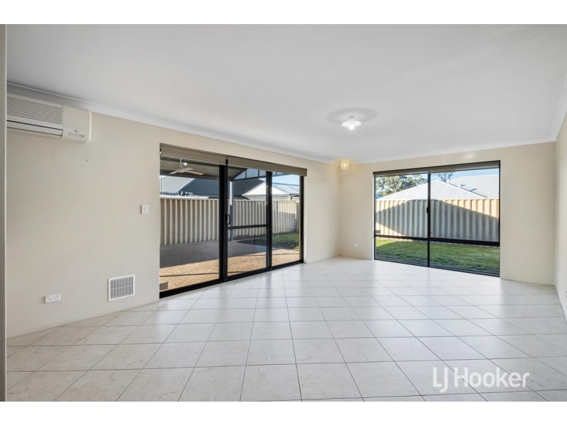 12 Robinhood Road, Dalyellup WA 6230