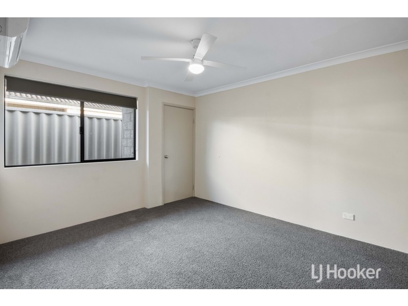 12 Robinhood Road, Dalyellup WA 6230