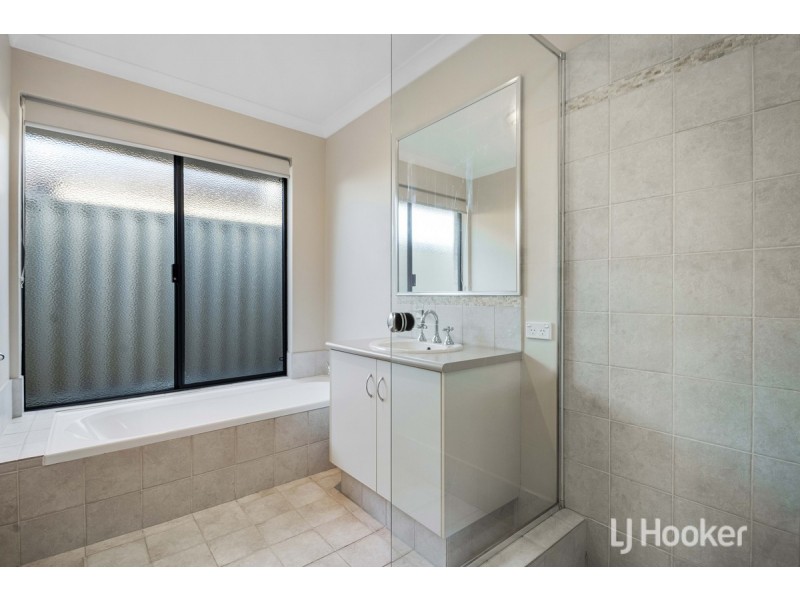 12 Robinhood Road, Dalyellup WA 6230