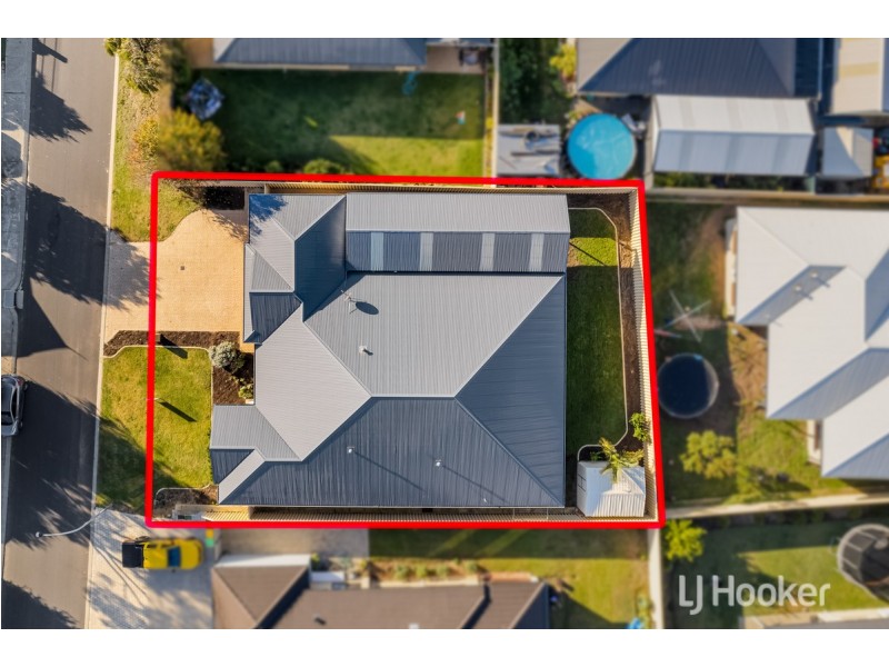 12 Robinhood Road, Dalyellup WA 6230