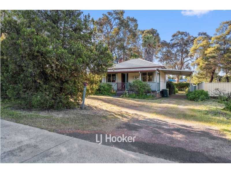 49 Evans Street, Collie WA 6225