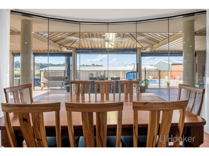 84 Bucktin Street, Collie WA 6225